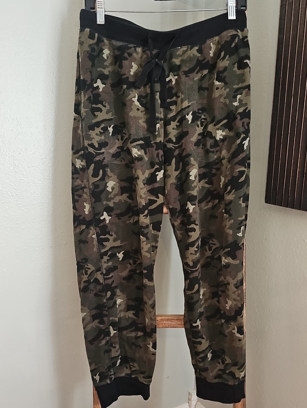 Polo by Ralph Lauren Men's Waffle Knit with Drawstring Camo Joggers